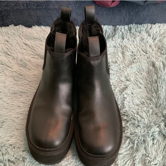 UGG Neumel Platform Chelsea Boot Black - Women's Size 9 - Picture 3 of 5